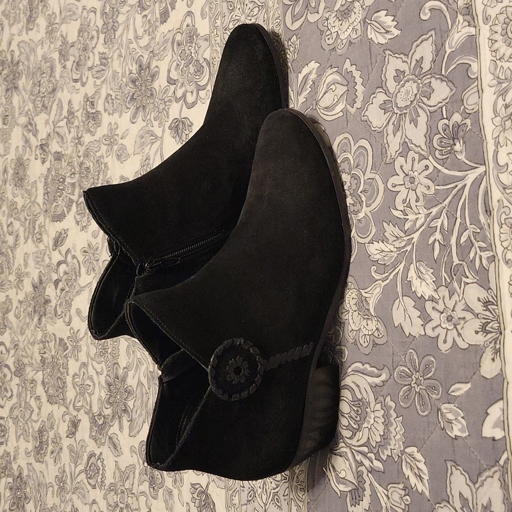 Jack Roger's black ankle boots
